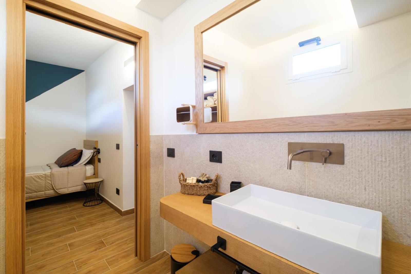 In Centro Da Carlotta Hotel Olbia Kültér fotó