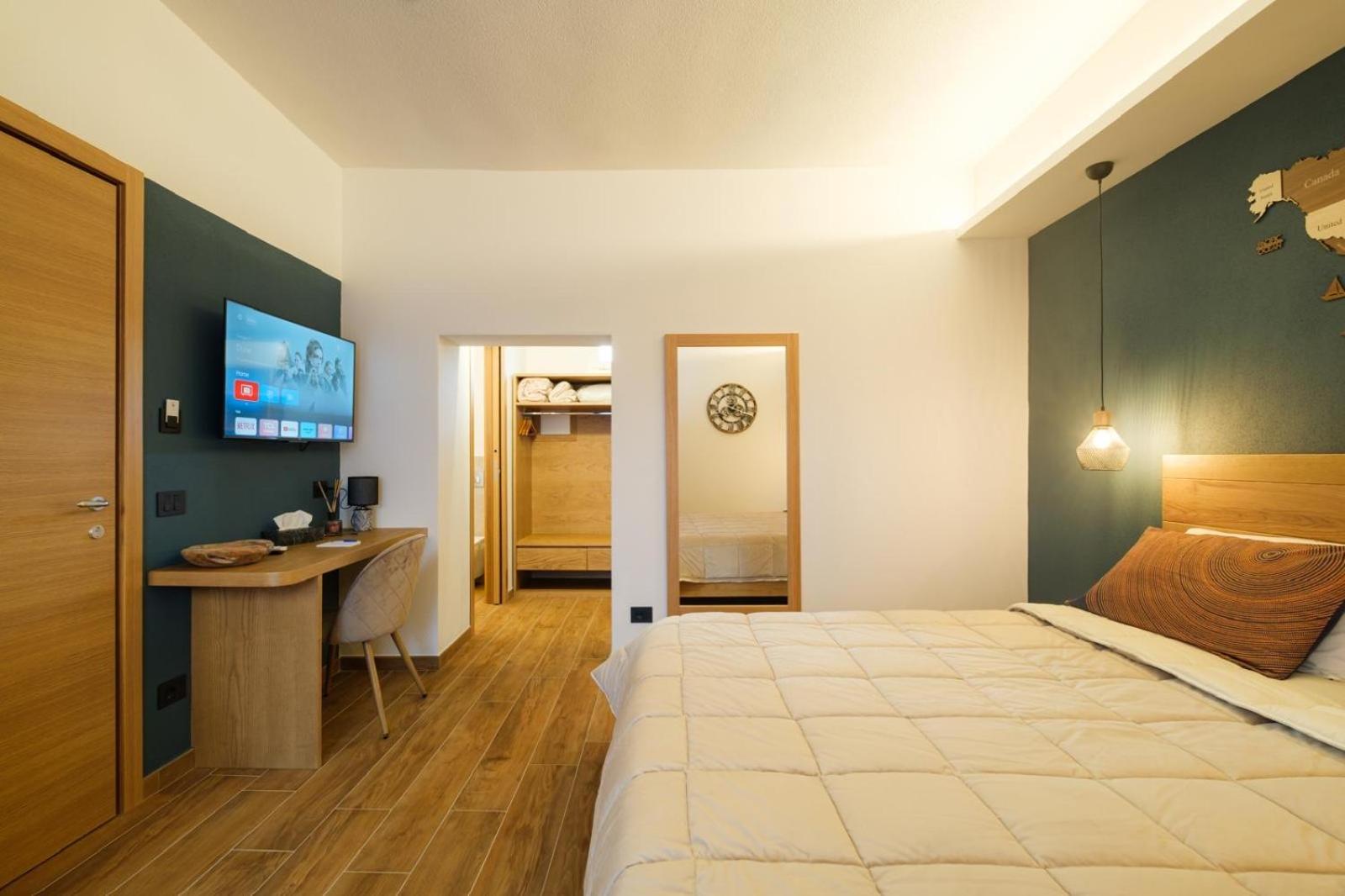 In Centro Da Carlotta Hotel Olbia Kültér fotó